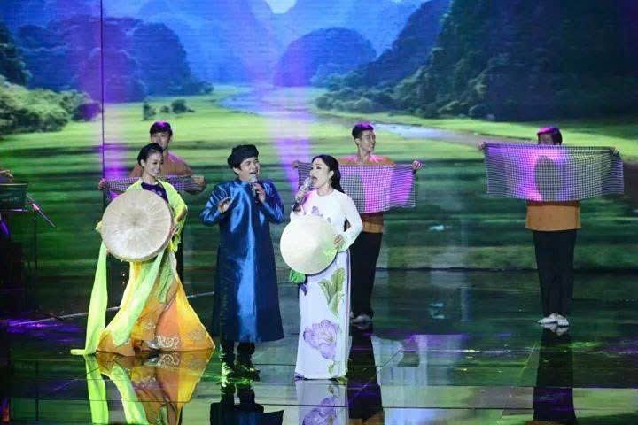 Xuân Nguyễn dance performance