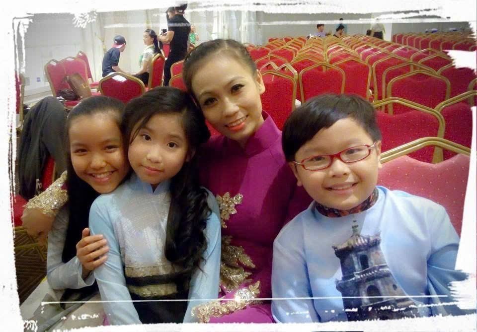 Xuân Nguyễn dance performance